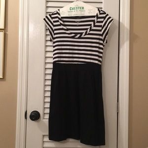 Old Navy black and white striped cotton dress